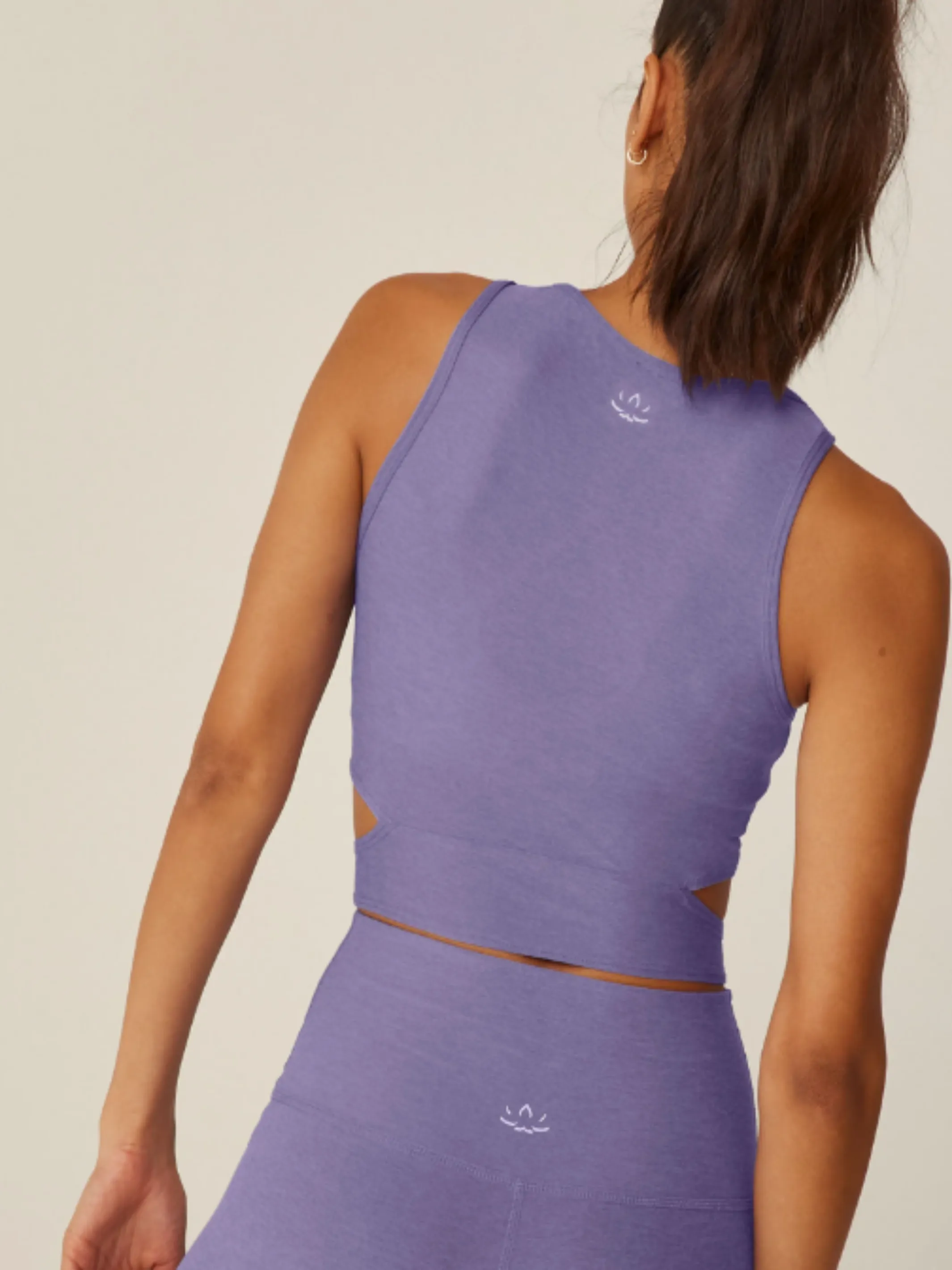 Beyond Yoga Featherweight Embrace Cropped Tank