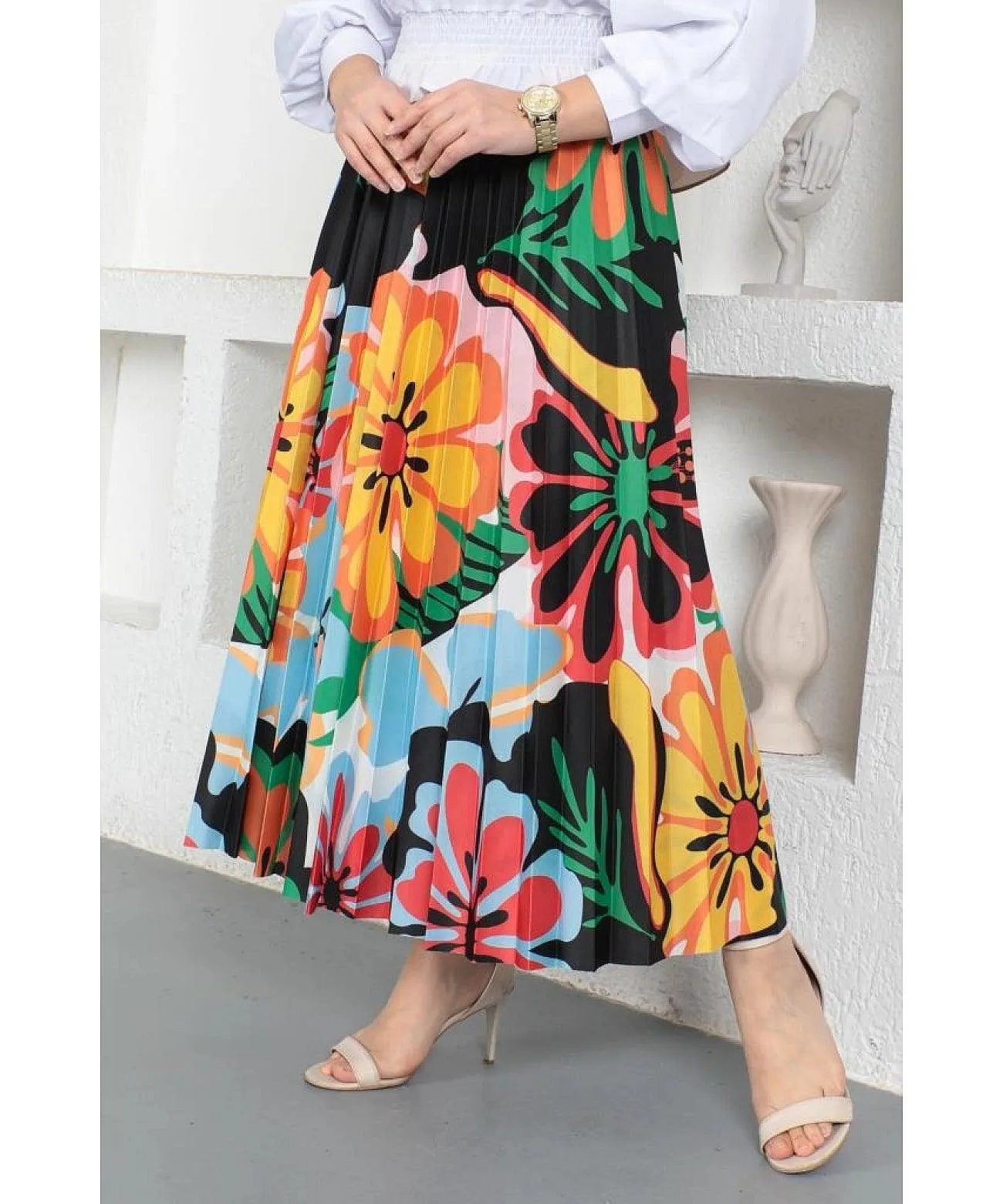 Pleated Long Maxi Skirt with Floral Pattern